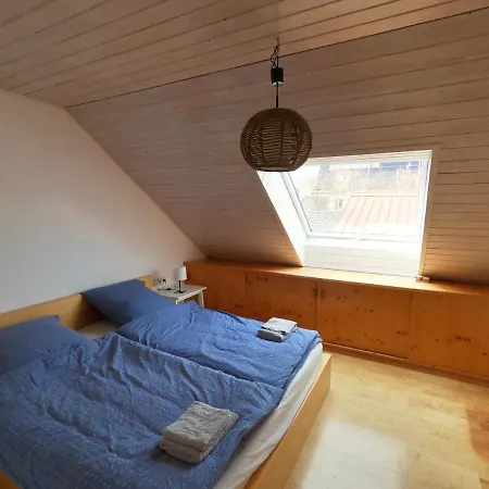 Mit Dachterrasse